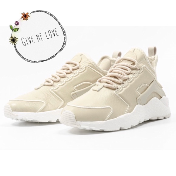 Nike Shoes - ‼️SOLD‼️ Nike Air Huarache Run Ultra Oatmeal shoes